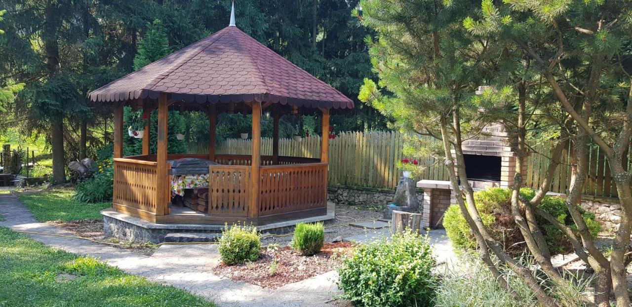 Cabana Dintre Brazi Mintia Exterior photo